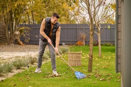 Small Skip Supports Garden Clearance